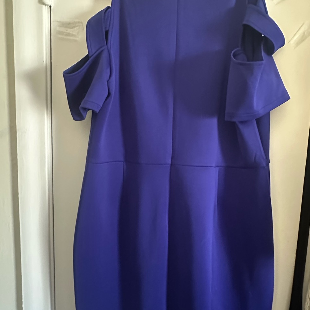 BOLD elements Royal Blue Cold-Shoulder Midi Dress